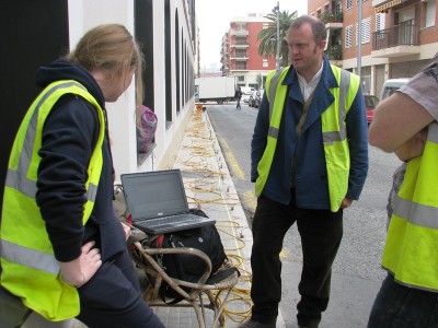 Prova de tomografia al carrer del Vapor.