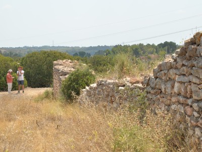 Georeferenciació via satèl·lit de les bases topogràfiques abans d'excavar.