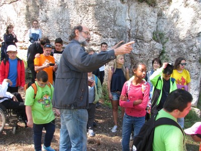 Explicació a la rampa d'entrada al recinte del Mèdol,