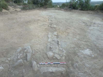 Detall del llenç est de la muralla de la fortificació..