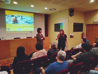M. Carme Belarte i Ares Vidal al IV Seminari en Epigrafia i Arqueometria de l'ICAC de Institut Català d'Arqueologia Clàssica està subjecta a una llicència de Reconeixement-NoComercial-CompartirIgual 4.0 Internacional de Creative Commons