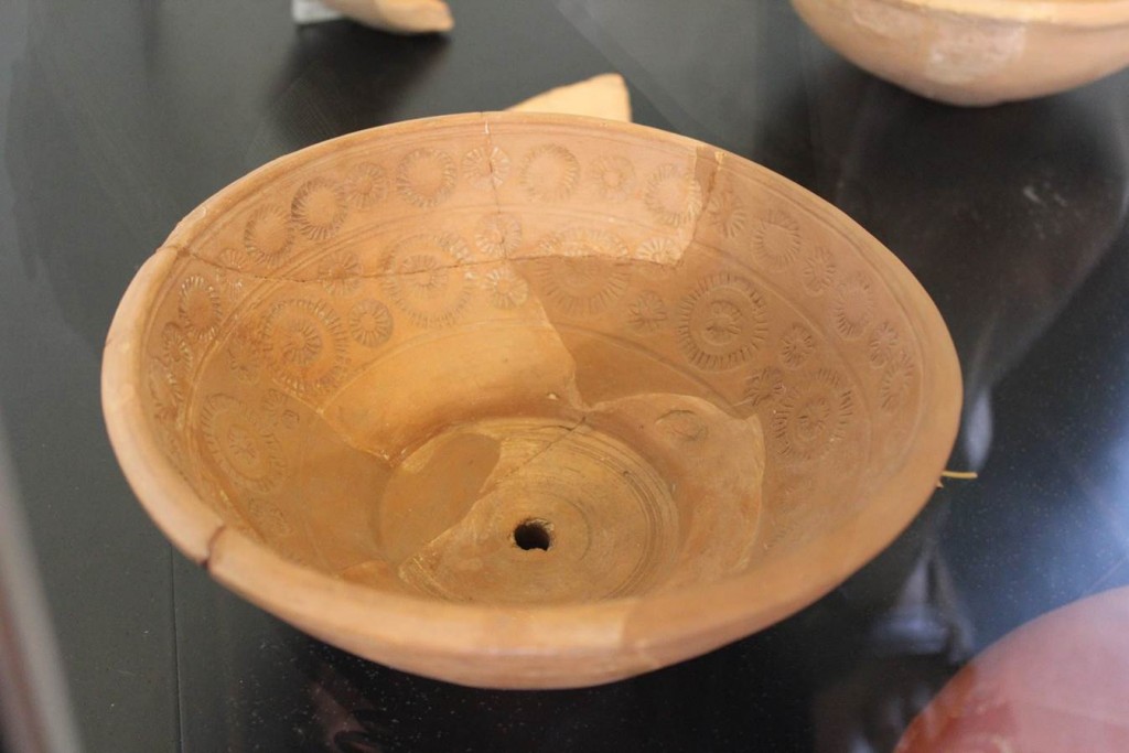 Motlle de terra sigil·lada de la terrisseria d'Abella (@ R. Járrega)