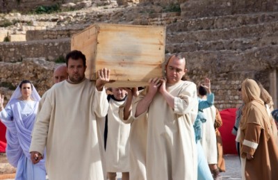 Representació del martiri de  Sant Fructuós, a l'amfiteatre de Tarragona (@ Amics de la Catedral)