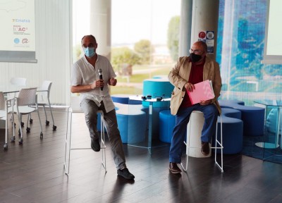 Josep M. Palet, director de l'ICAC (esq.) i Jordi Fortuny (president d'EMATSA) durant la presentació del Catàleg. Foto: © ICAC