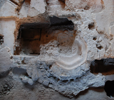 Piscina baptismal s. V